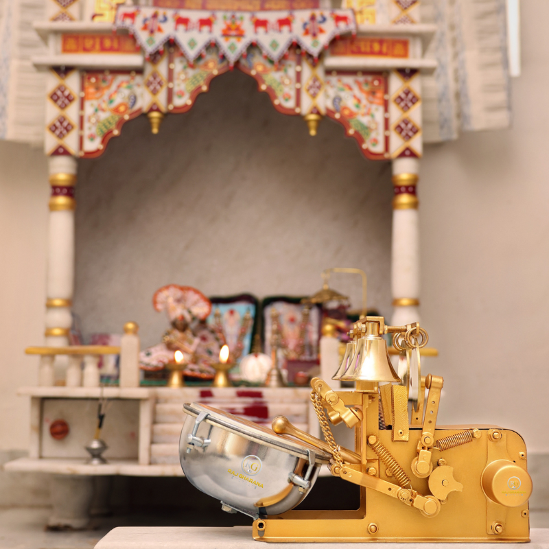 Brass Pooja Set | 7 Pcs & Automatic Aarti Machine For Home - Combo