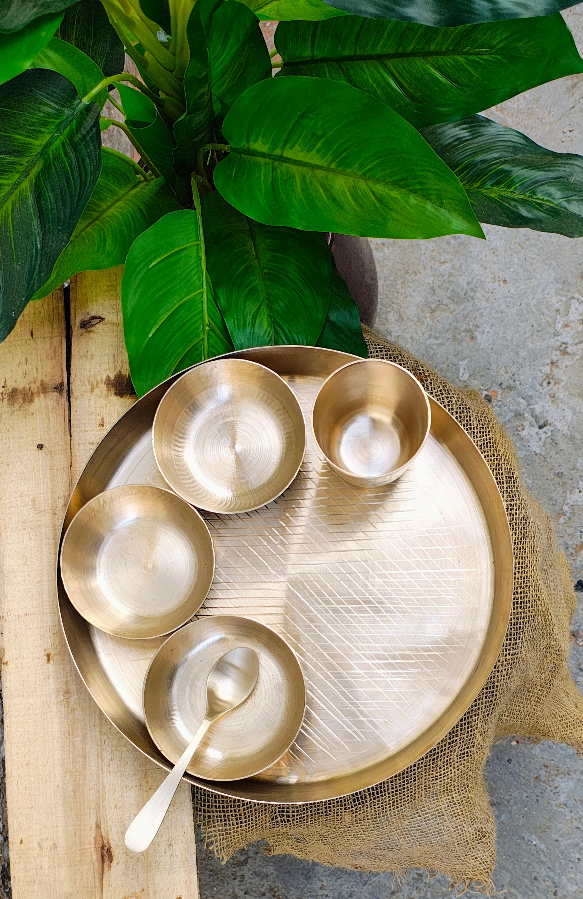 Kansa Dinner Set | 6 Pcs - 1 Platter 2 Bowl 1 Sweet Dish 1 Tumbler 1 Spoon